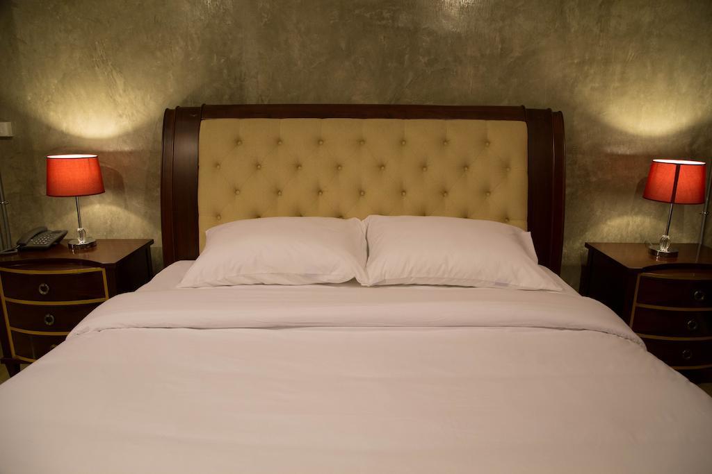 Hotel Prestige Chiang Mai Zimmer foto