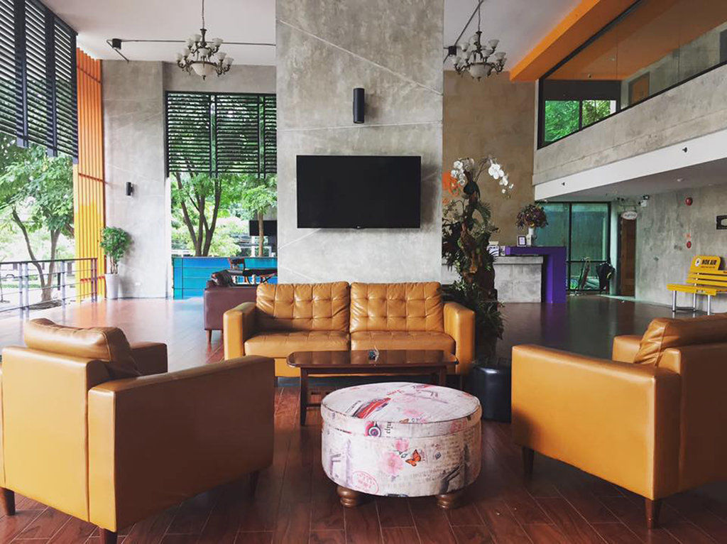Hotel Prestige Chiang Mai Exterior foto