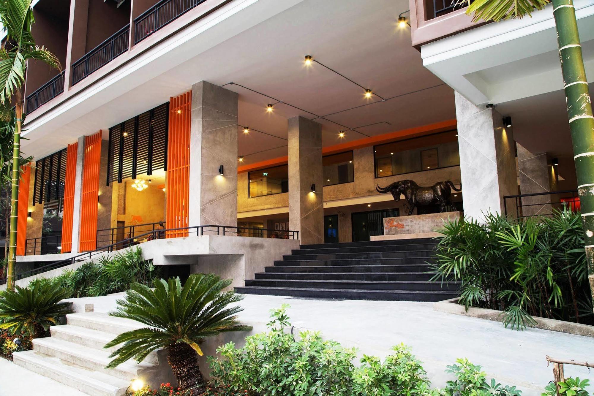 Hotel Prestige Chiang Mai Exterior foto